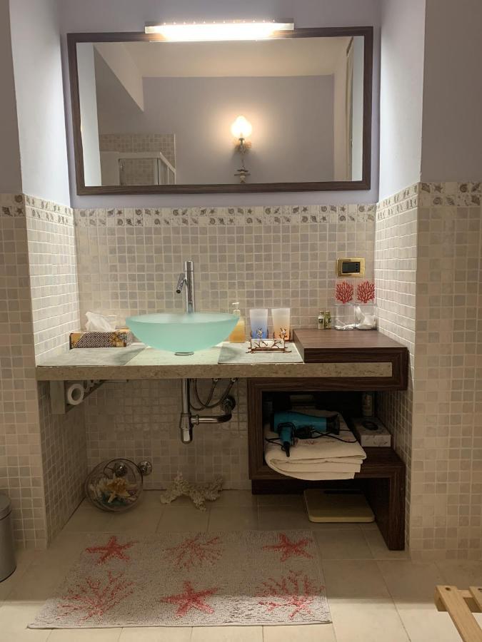 לאליו Villa Castiglioni Luxury Apartment מראה חיצוני תמונה