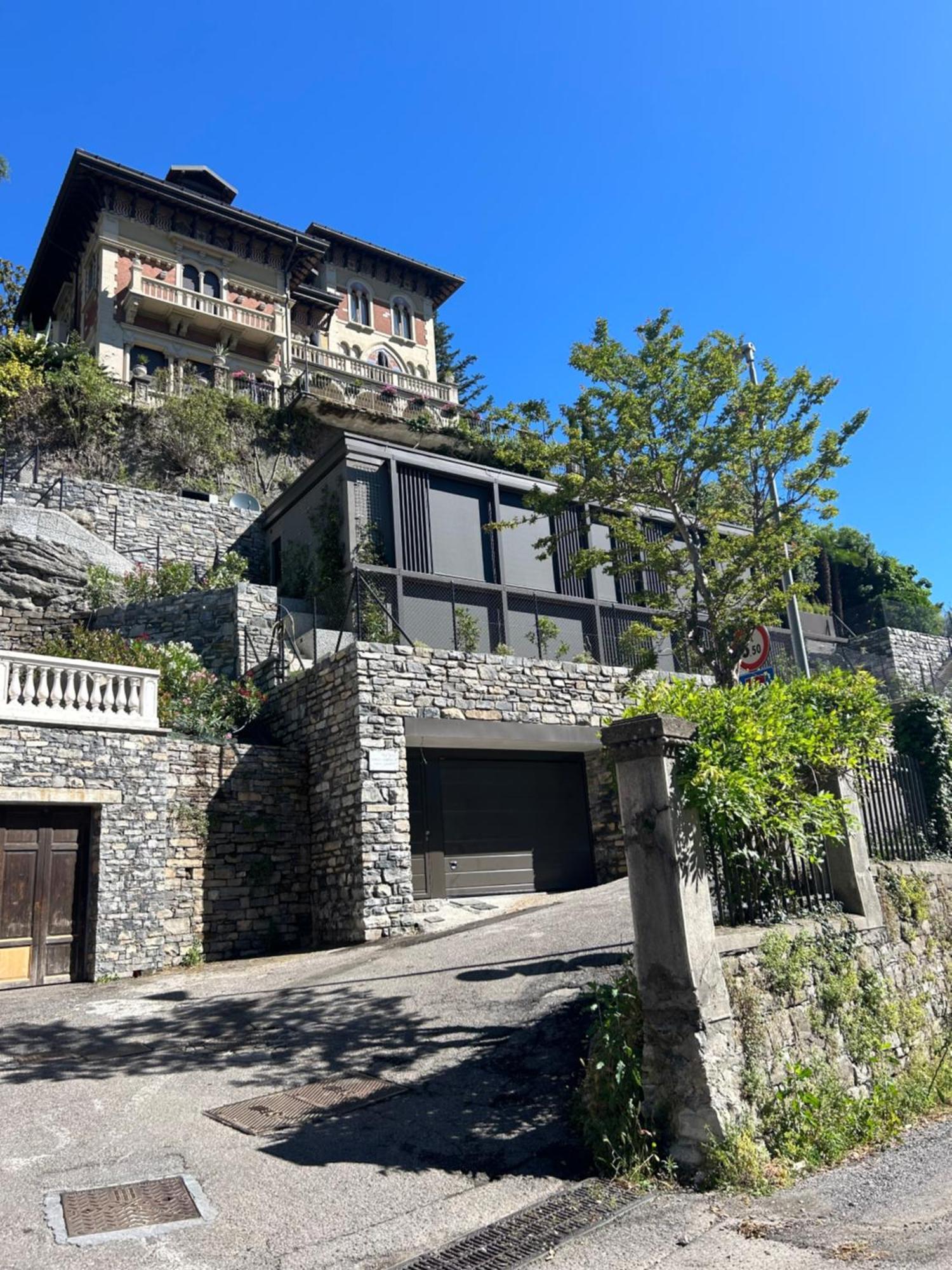לאליו Villa Castiglioni Luxury Apartment מראה חיצוני תמונה