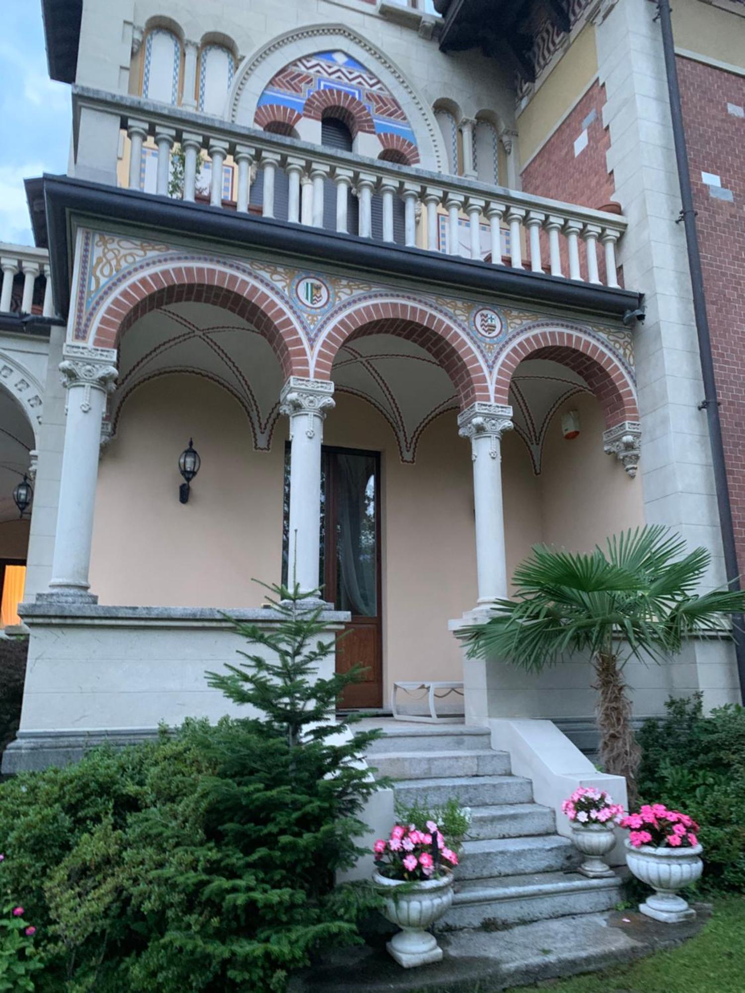 לאליו Villa Castiglioni Luxury Apartment מראה חיצוני תמונה