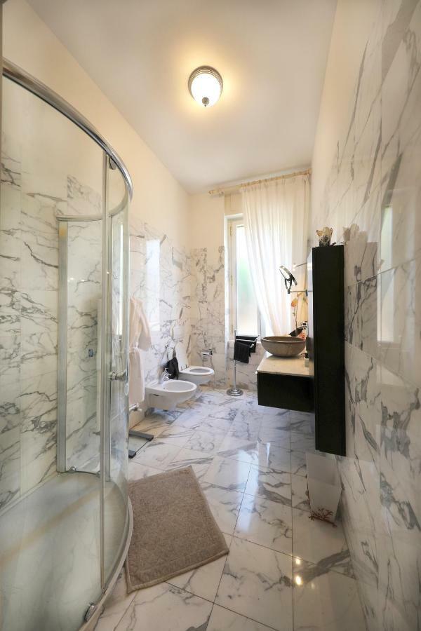 לאליו Villa Castiglioni Luxury Apartment מראה חיצוני תמונה