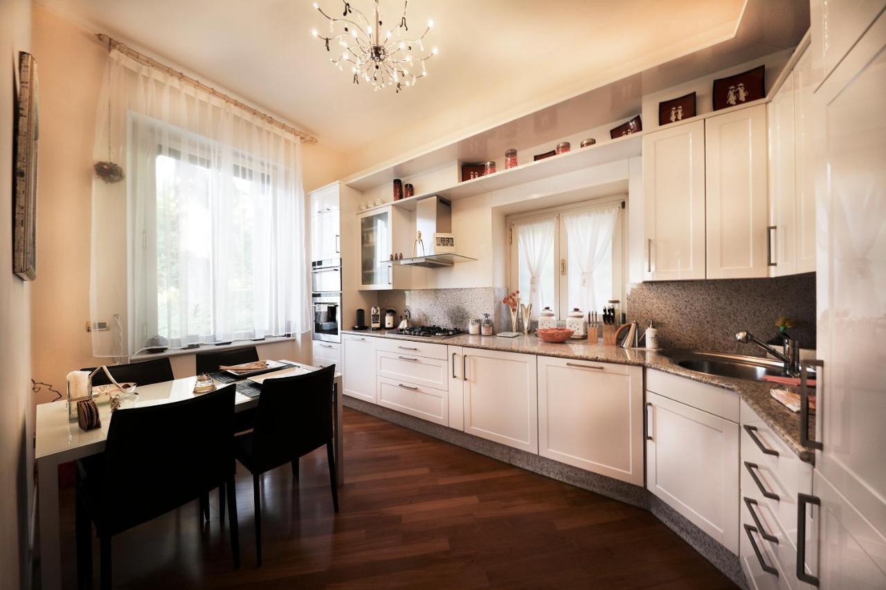לאליו Villa Castiglioni Luxury Apartment חדר תמונה